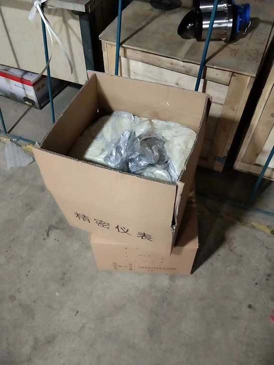 不规则产品包装箱填充聚氨酯缓冲防护性好(图1) 不规则产品包装箱填充聚氨酯缓冲防护性好